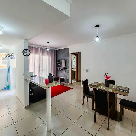 Bem No Centro, Cozinha Completa, Varanda E Garagem Poços de Caldas Exterior foto