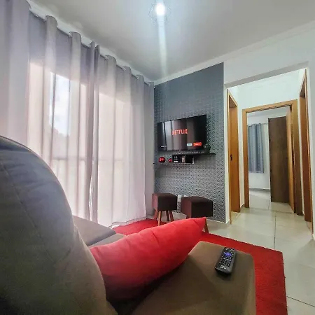Bem No Centro, Cozinha Completa, Varanda E Garagem Poços de Caldas Exterior foto