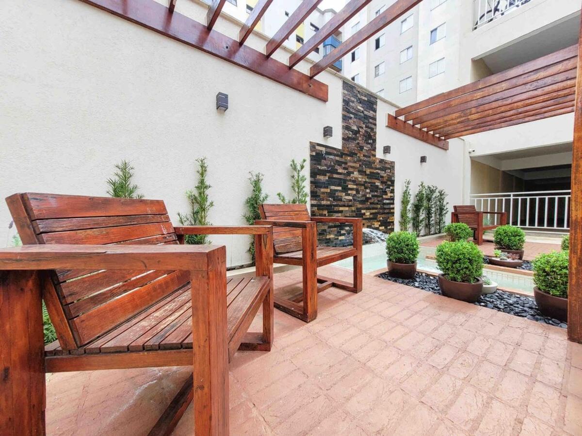 Bem No Centro, Cozinha Completa, Varanda E Garagem
