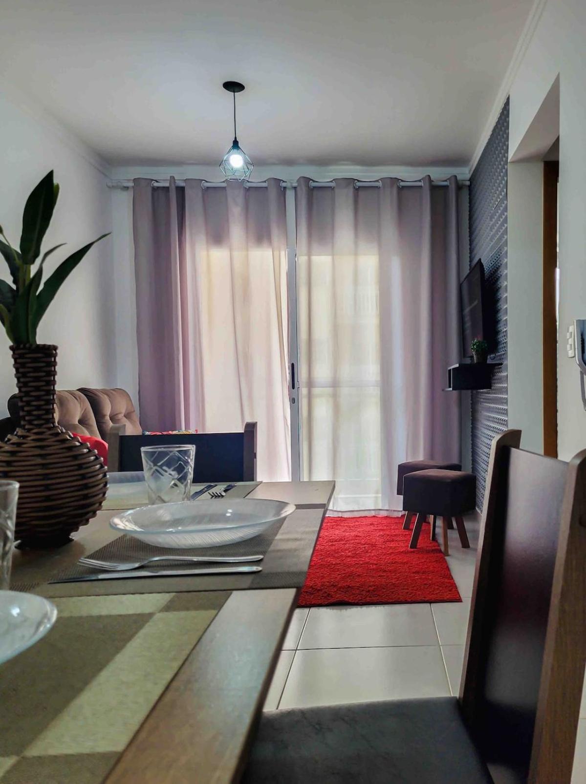 Apartment Bem No Centro, Cozinha Completa, Varanda E Garagem