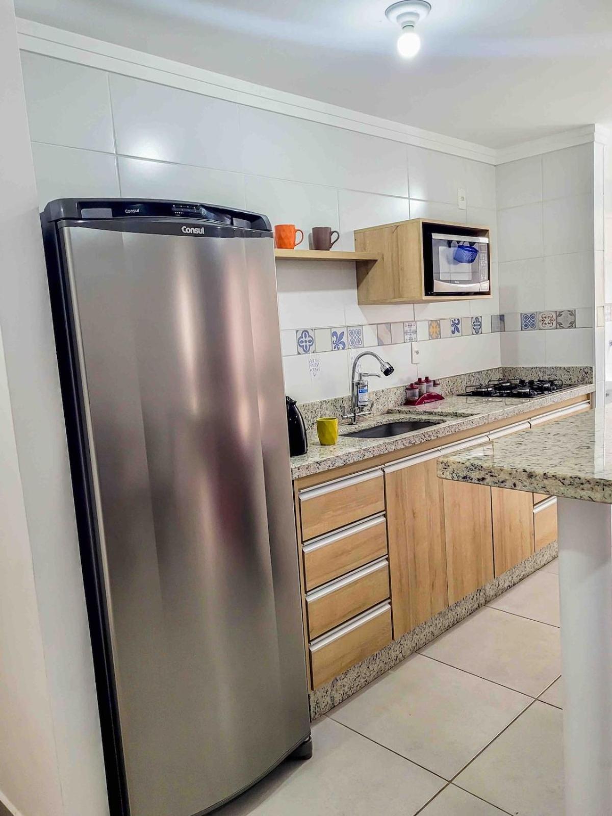 Bem No Centro, Cozinha Completa, Varanda E Garagem Apartment *