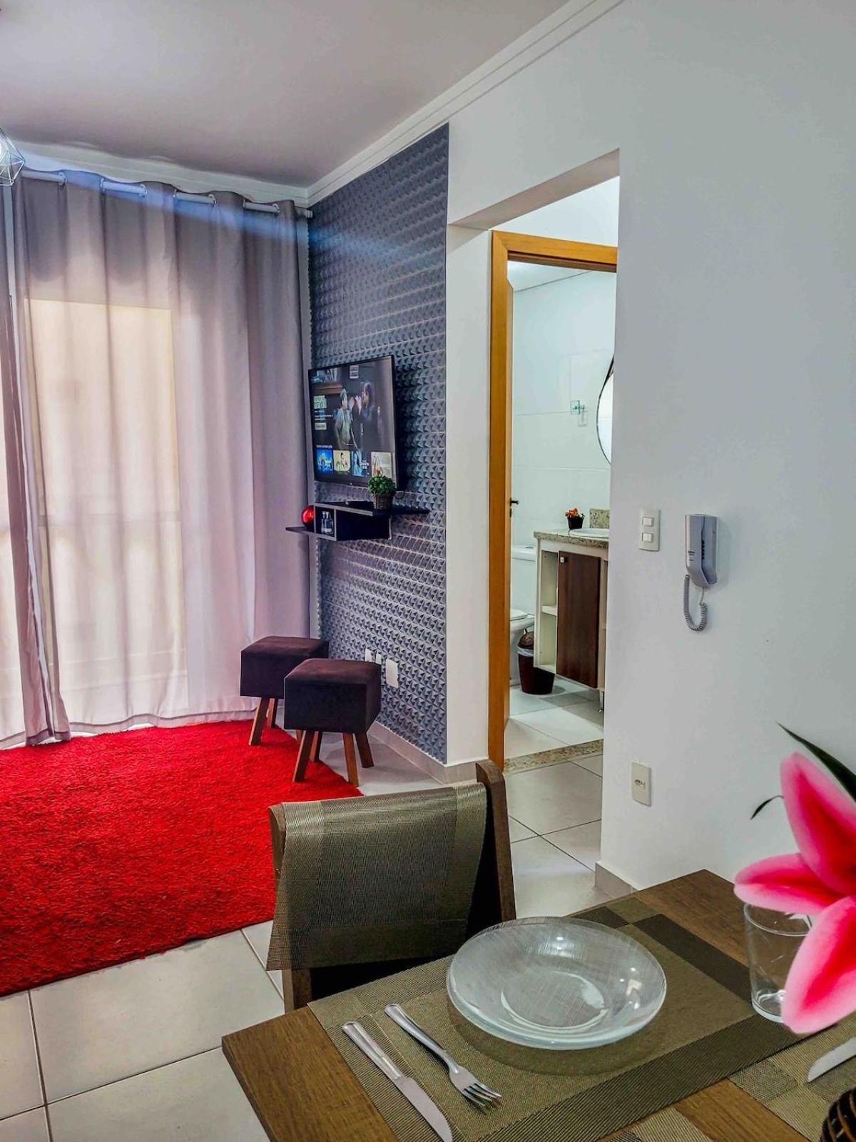 Apartment Bem No Centro, Cozinha Completa, Varanda E Garagem Pocos de Caldas