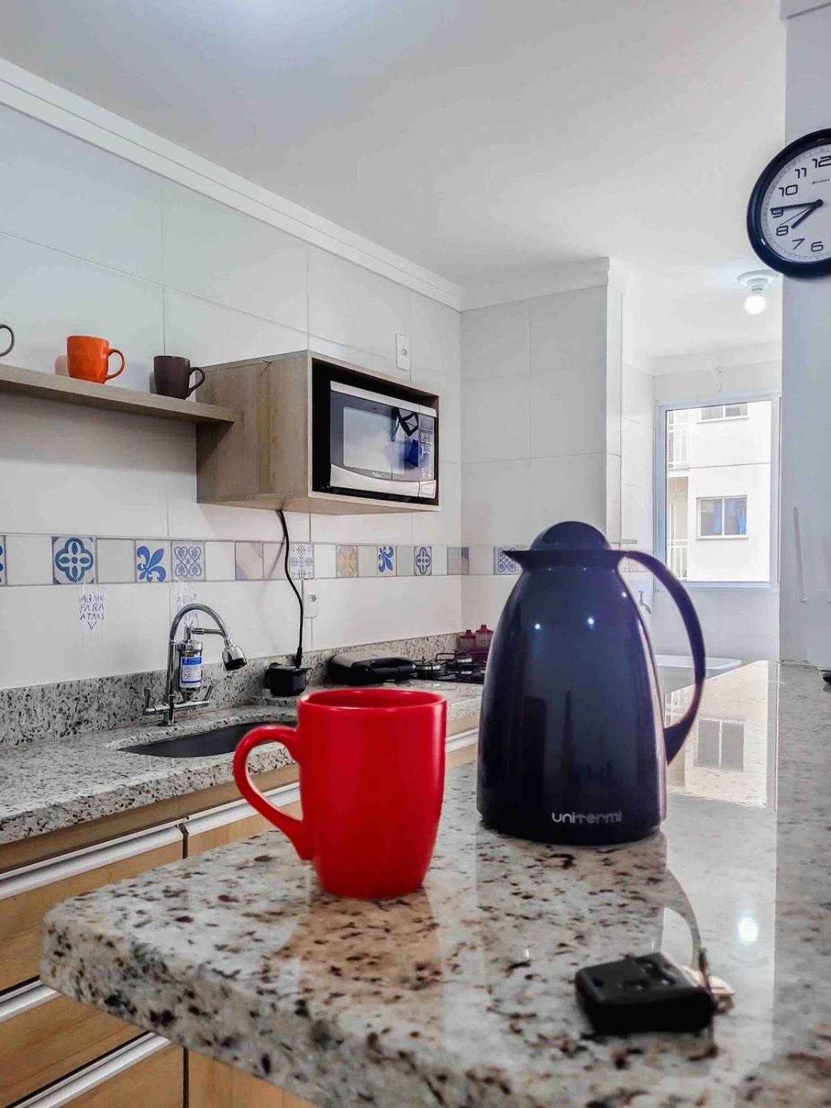 Apartment Bem No Centro, Cozinha Completa, Varanda E Garagem *