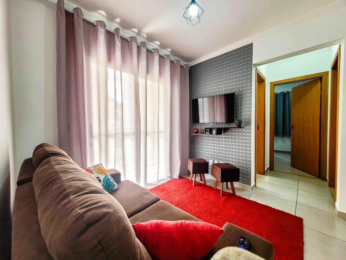 Apartment Bem No Centro, Cozinha Completa, Varanda E Garagem Pocos de Caldas